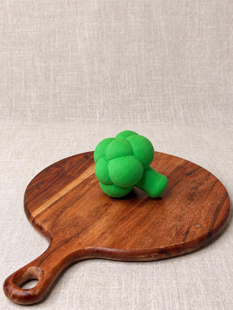 5-Piece Magnetic Cutting Vegetables Set, Sliceable Pretend Food for Kids Play Kitchen