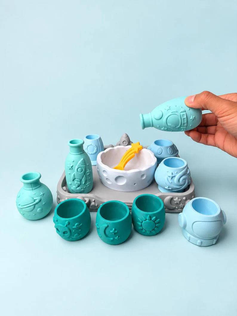 Pour & Play Space Sensory Set, Rocket Astronaut Alien Mixing Experiment, Montessori-Inspired Kids Activity
