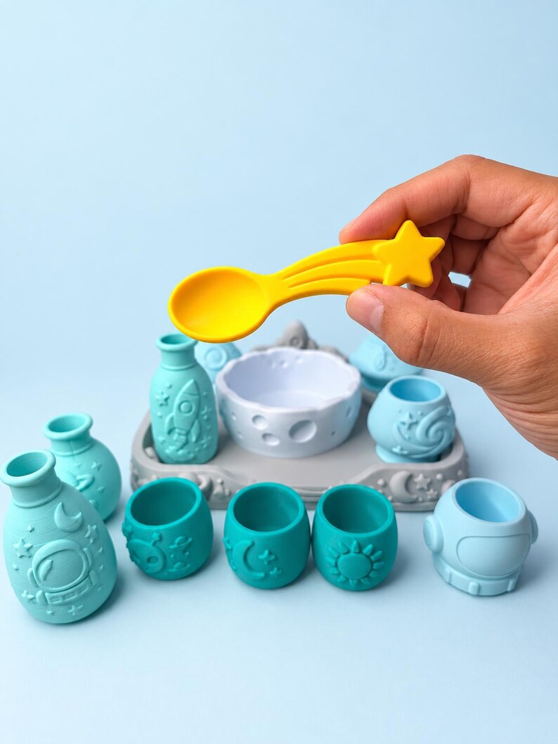 Pour & Play Space Sensory Set, Rocket Astronaut Alien Mixing Experiment, Montessori-Inspired Kids Activity