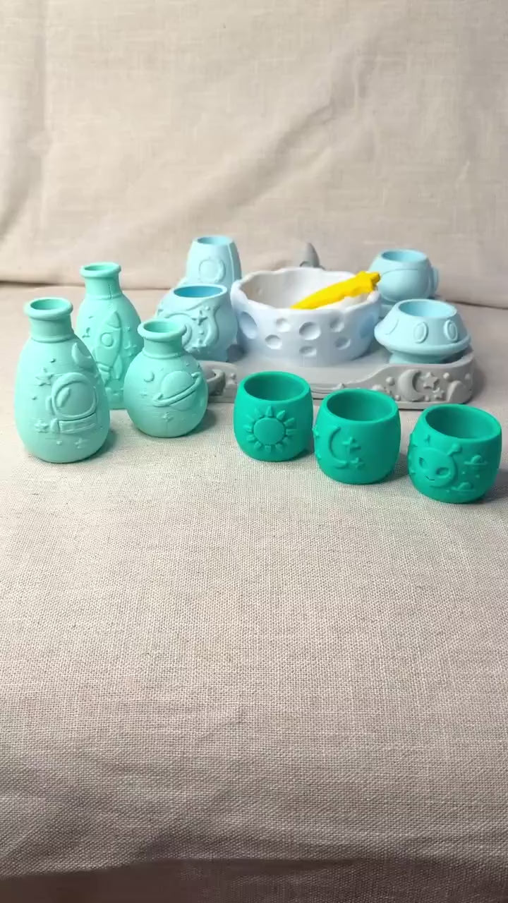Pour & Play Space Sensory Set, Rocket Astronaut Alien Mixing Experiment, Montessori-Inspired Kids Activity